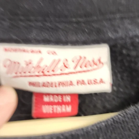 Sweatshirt - Picture 4 of 5